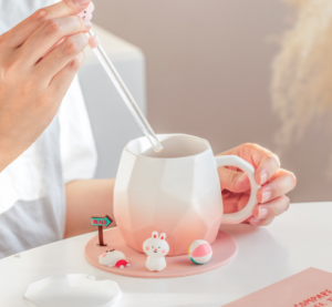 Creative feature ceramic cup cute image three-dimensional animal cup saucer with lid creative ceramic cup couples Day gift