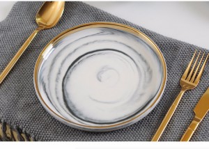 luxusní svatební zlaté lemované linka pokovené keramické nádobí jídelní talíř a miska mramorová jídelní souprava porcelán