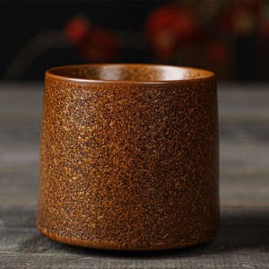 Creative Rotating Tumbler Whiskey Teacup Lead-free Thickened Short Wine Water Cup Ceramic Coffee Cup